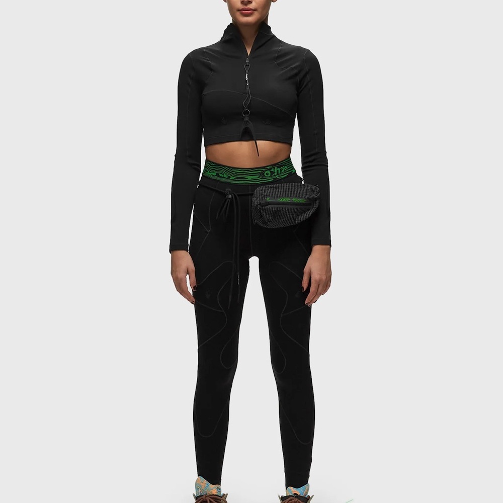 NIKE x OFF-WHITE™ • Long Sleeve Half Zip Top - Picture 5 of 11